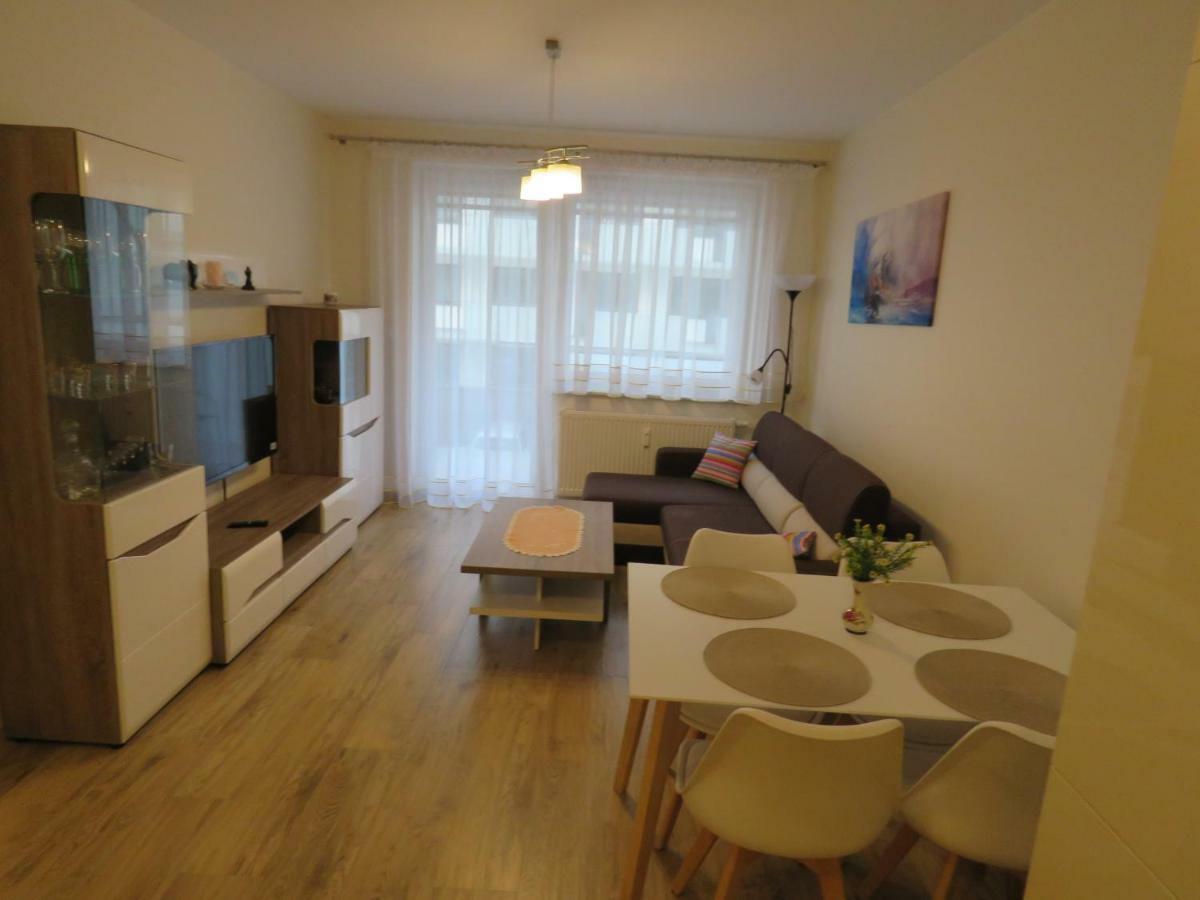 Apartamento Blizej Morza U Jacka Z Garazem Kołobrzeg Exterior foto